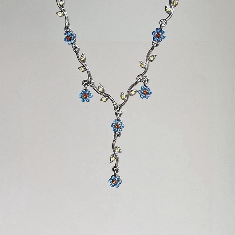 Adjustable Length Blue Plum Flower Necklace Comfortable Lightweight Neckchain Trendy Accessory for Casual Outfits