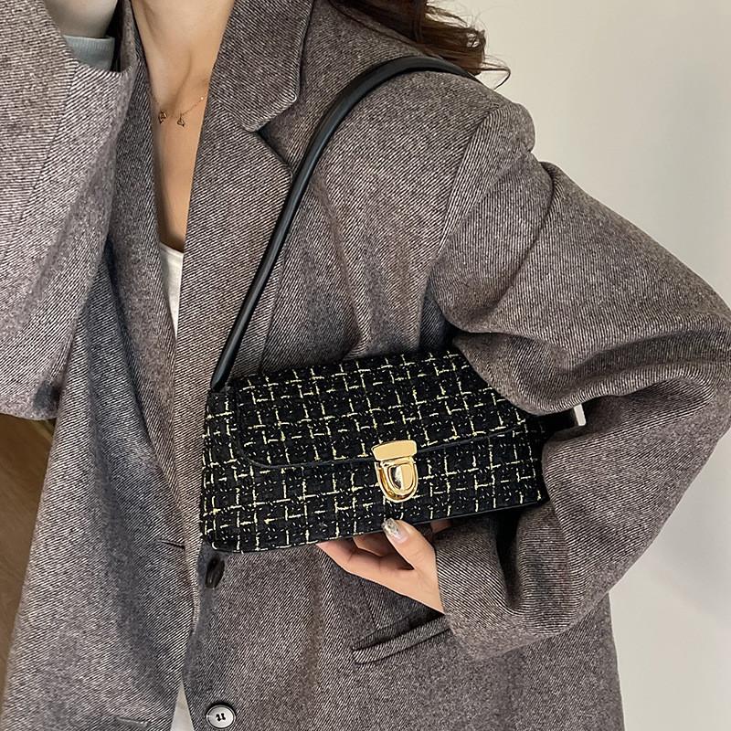 Korean Style Small Pu Handbag With Stitching Detail For Daily Casual Use