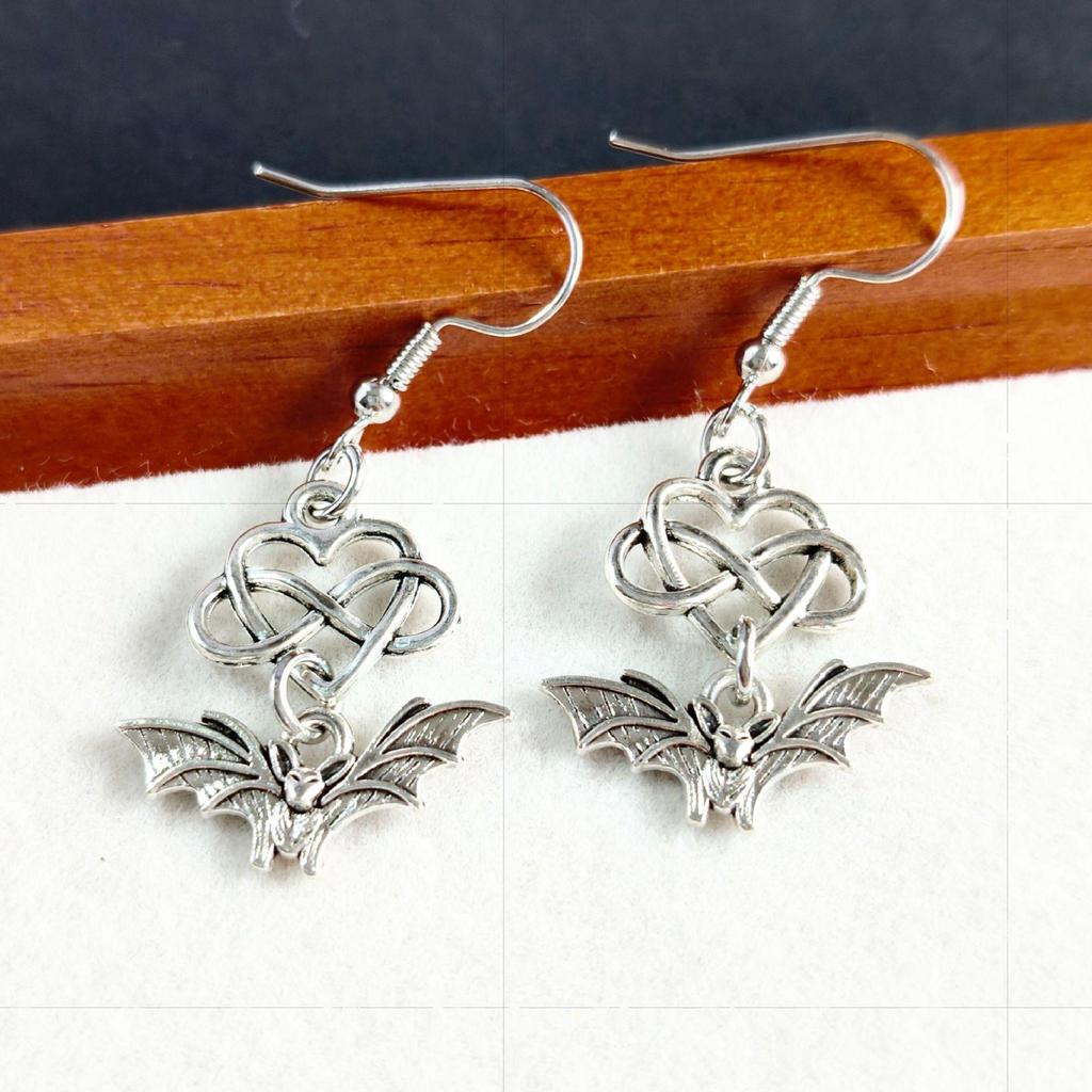 Gothic Punk Thorn Heart Bat Unisex Earrings
