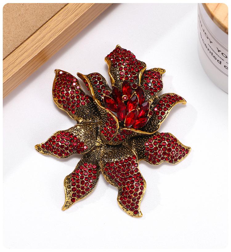 

Преувеличенная Роскошь Женская Брошь Значки Цветок Кристалл Классическая Элегантная Леди Вечеринка Банкет Цветочная Стразы Булавка Аксессуары