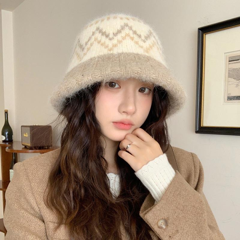 Vintage Fair Island knitted bucket hat women's new autumn and winter warm ear protector cold hat showing face small bucket hat