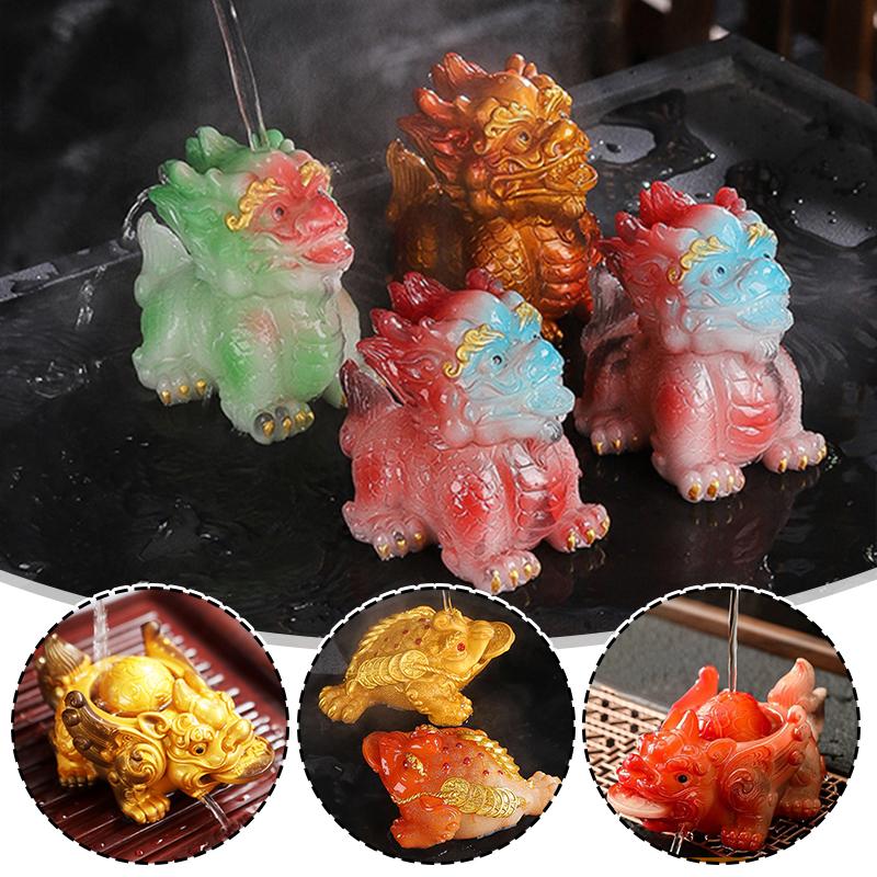 Water Color Changing Resin Tea Pet Small Ornament Toad Mascot Wealth Ornaments Creative Zen Teaware Decoration Accessories