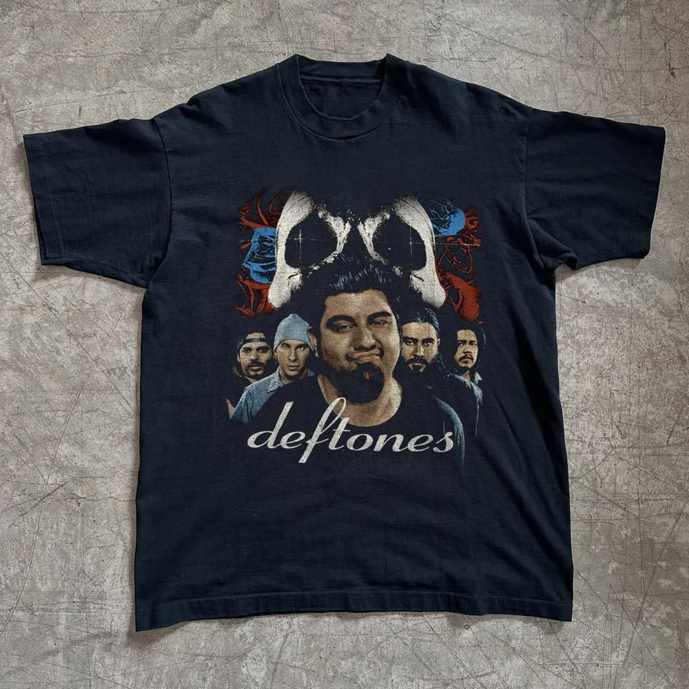 Vintage Deftones Self Titled 2003 T-shirt Unisex Black T-shirt Size S-5XL