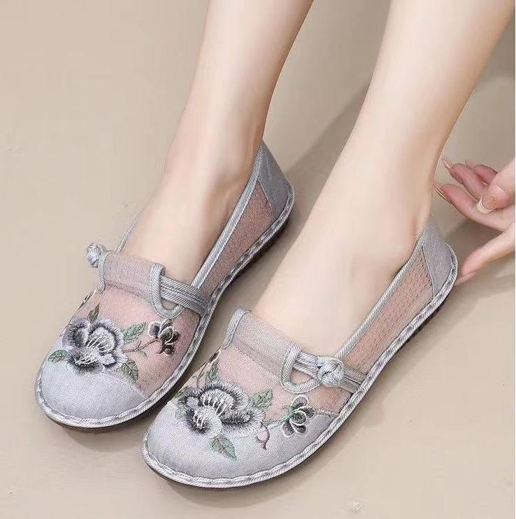 

Новая тканевая обувь женская дышащая сетчатая удобная повседневная вышитая обувь для среднего и пожилого возраста 40