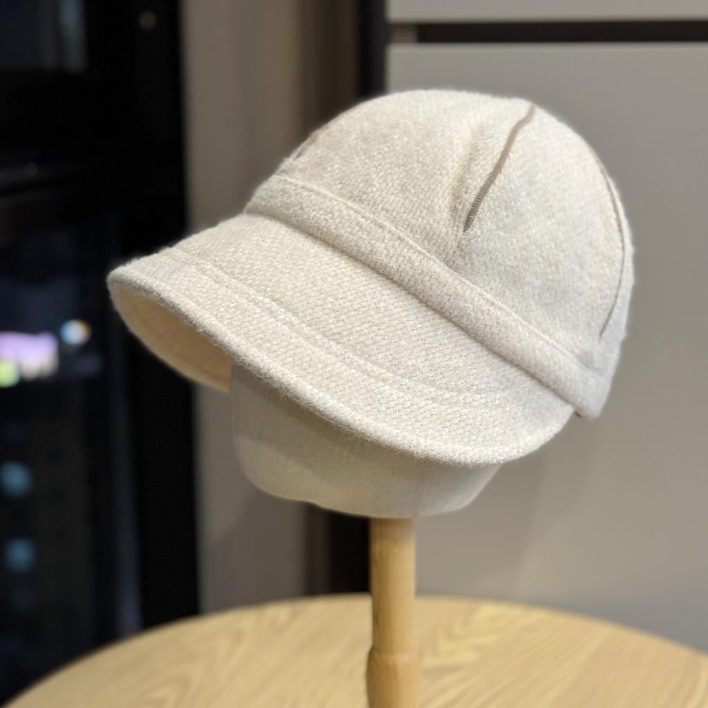 New British Style Retro Solid Color Versatile Fisherman's Hat for Women in Autumn and Winter Wide Brim Face Showing Small Warm Peaked Hat Trend