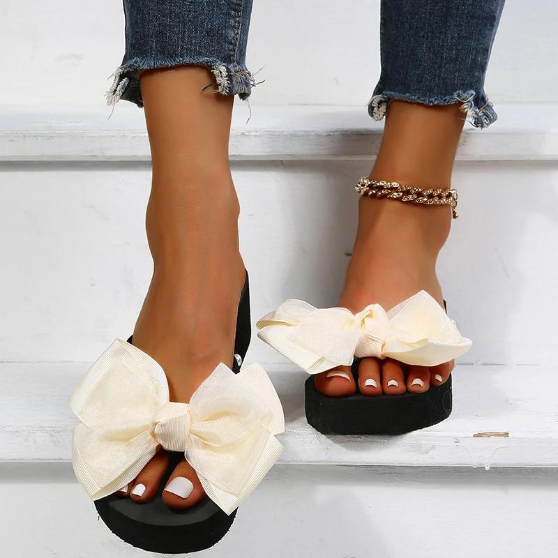 Fashion 2025 Stylish Peard Decro Flip Flops for Women Summer Bow-Knot Slippers Woman Non Slip Soft Bottom Platform Slides Female