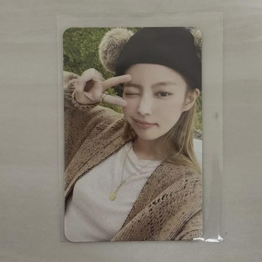 

Blackpink Jennie Photocard Bone Pink Album Photo Card