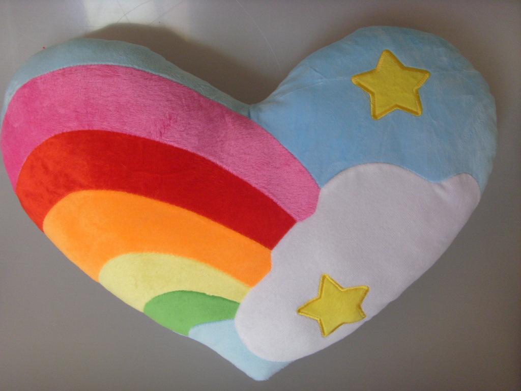 Soft Plush Heart Pillow Rainbow Stripe Cloud Design Fluffy Cushion for Couch Bed Leisure Use Home Ornament Festival Present