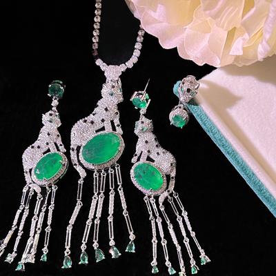 Smaragd mit Baumwollquastenhalskette Leoparden-Set Ohrringe Vintage Lange Ohrstecker Ohrringe Gepard Offener Ring Weiblich
