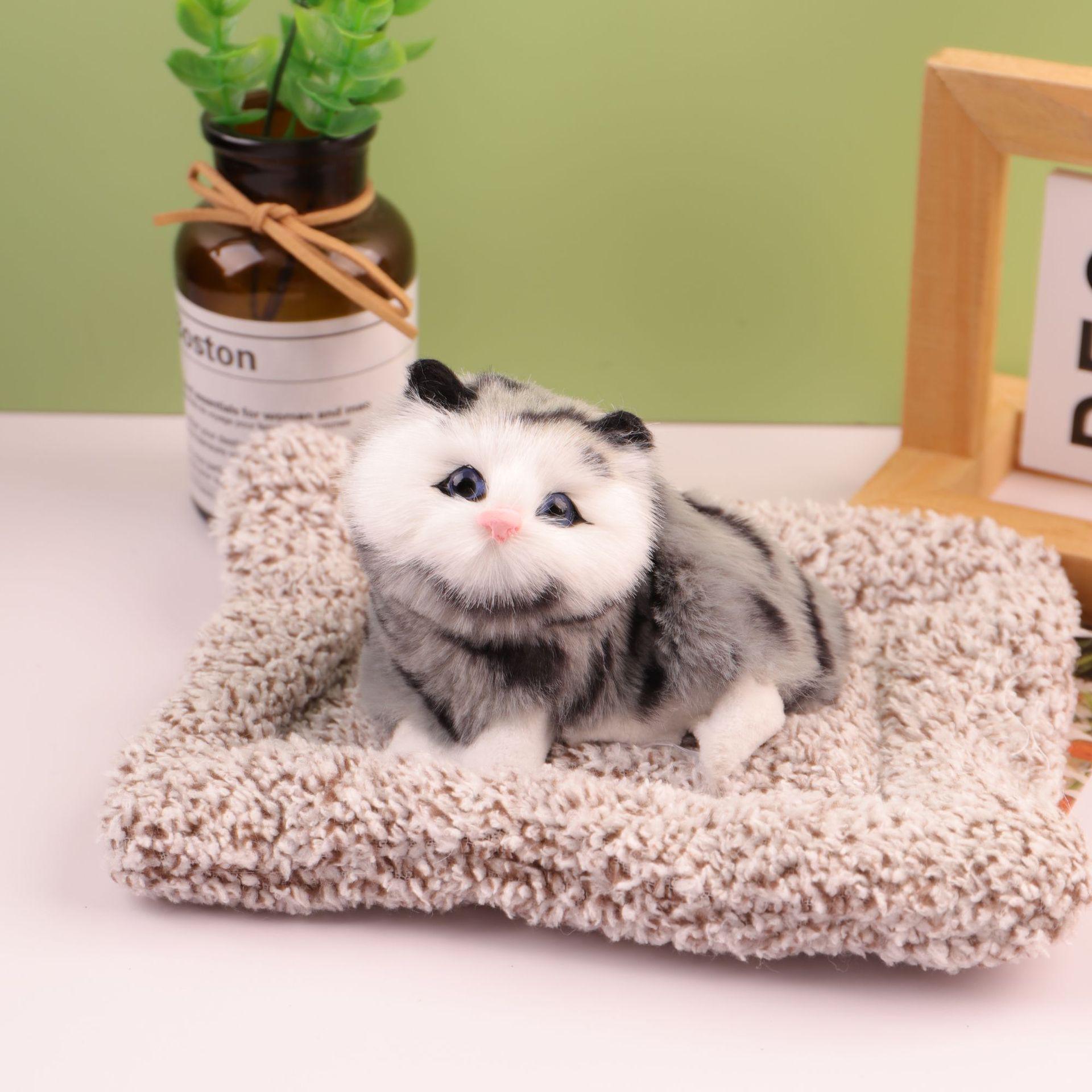 

Имитирующий мяуканье котенок с дезодорацией и очисткой бамбуковым углем Charcoal Pad Silent 14*17