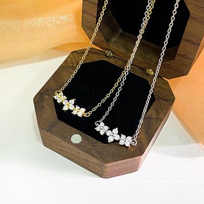 Γλυκό Κολιέ Λουλούδι για Γυναίκες, Ελαφριά Πολυτέλεια, Υψηλής Ποιότητας, Κομψή και Ευέλικτη Αλυσίδα Κλείδας