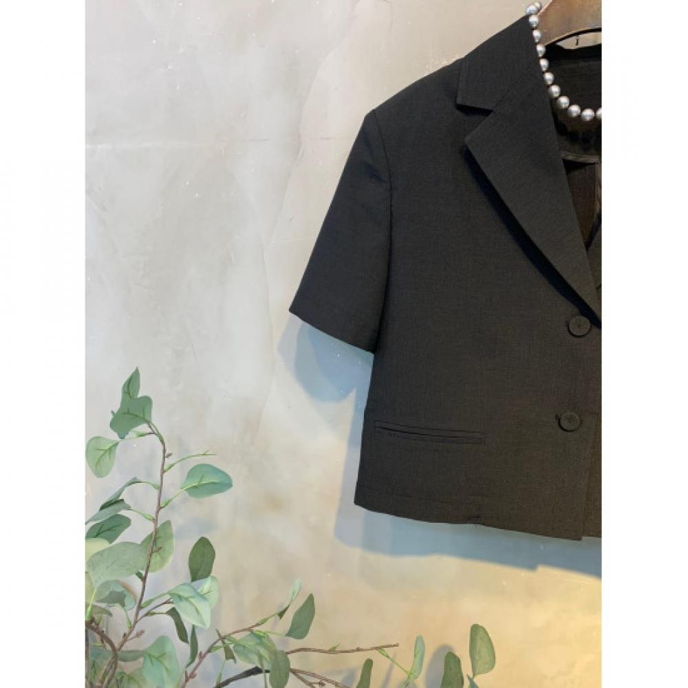 C S In The Room mIni Two Button Short Sleeve Crop jaCket 2Color