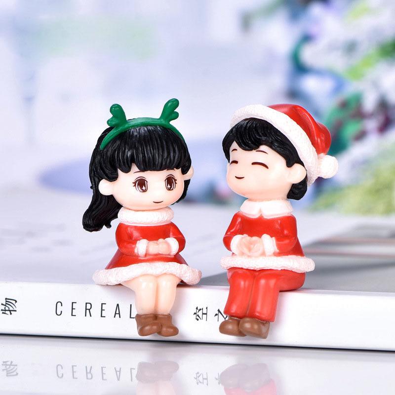 1-10Pairs Christmas Couple Figurine Crystal Ball Ornament Miniature Scene Sitting Decor DIY Desktop Car Decor Holiday Gift