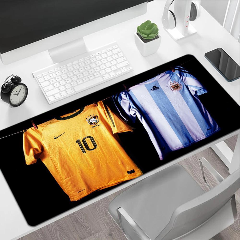 Manchester United's Alexis Sanchez Large Mouse Pad Office Mouse Mats Desktop Mouse Pad Non-Slip Rubber Base Perfect for Office Laptop Gaming Setup