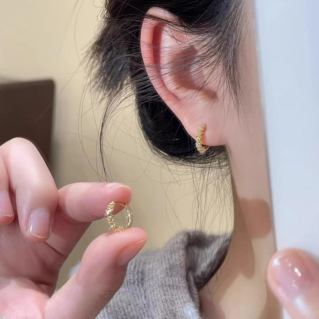 Female Fashion Temperament Versatile Circle Earrings