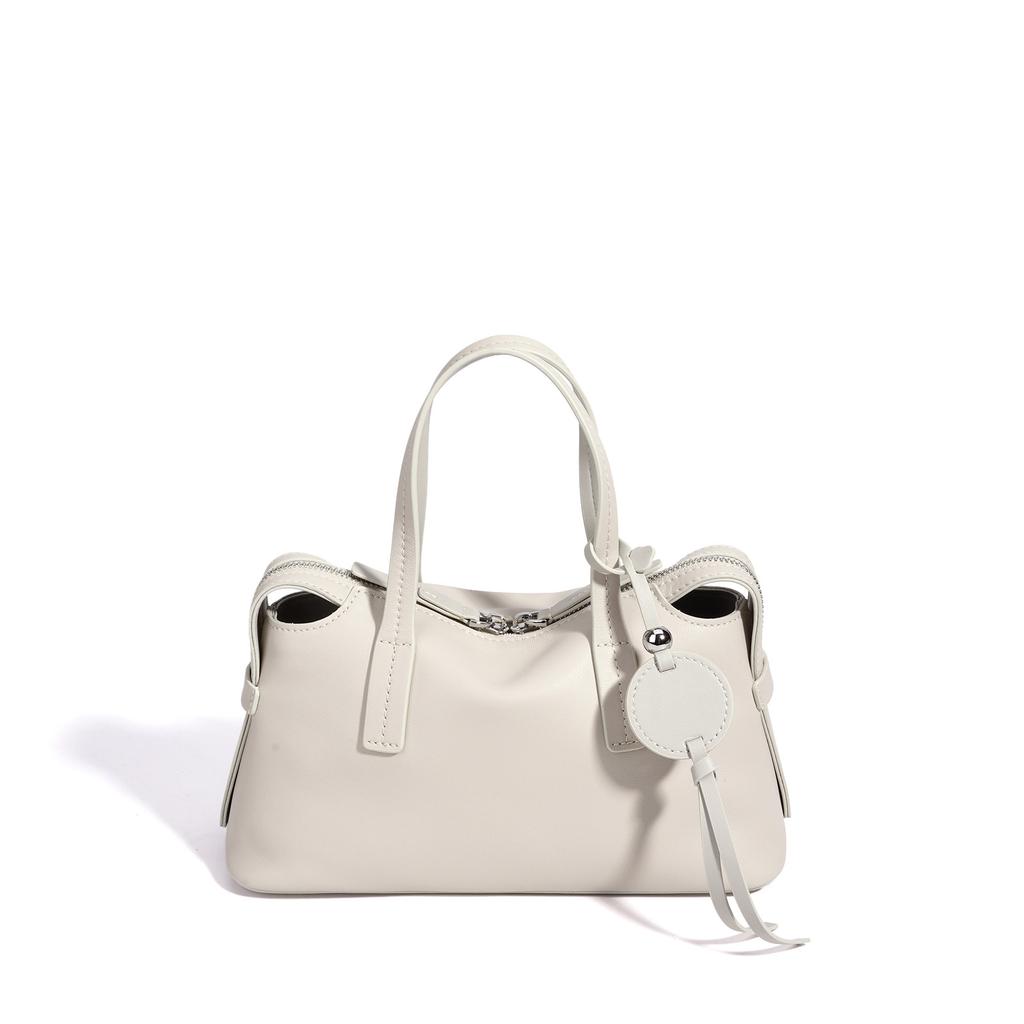 New French baguette bag made of top-layer cowhide, high-end genuine leather women's handbag, designed as a shoulder or underarm bag