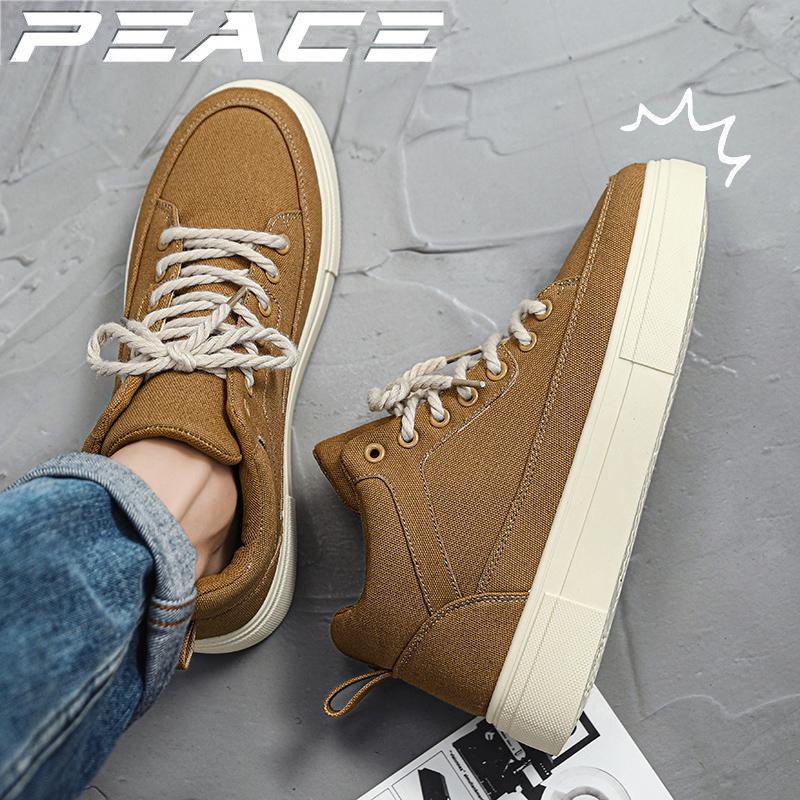 Neue koreanische Retro-Freizeit-Sneaker für Herren Modische einfarbige vielseitige und bequeme Laufschuhe für Herren Plateauschuhe