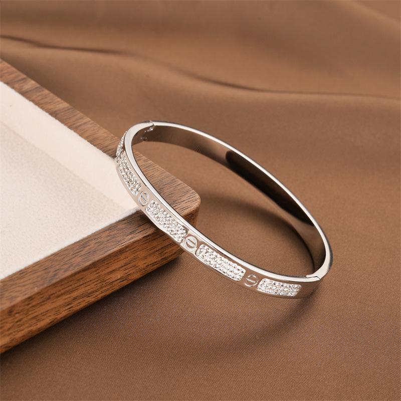 Gypsophila Bracelet Women's Light Luxury Fashion Luxury Popular Women's Bracelet Jewelry