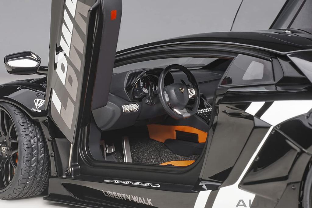 AUTOart Liberty Walk Lamborghini Aventador Limitovaná edice Černá Černá Kapota Hotový produkt 79244 1/18 LB-WORKS LBWK/Carbon