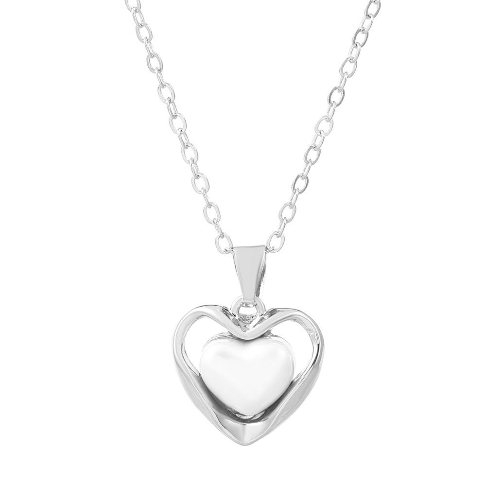 High quality simple love pendant necklace French retro heart-shaped hollow pearl pendant light luxury collarbone chain women
