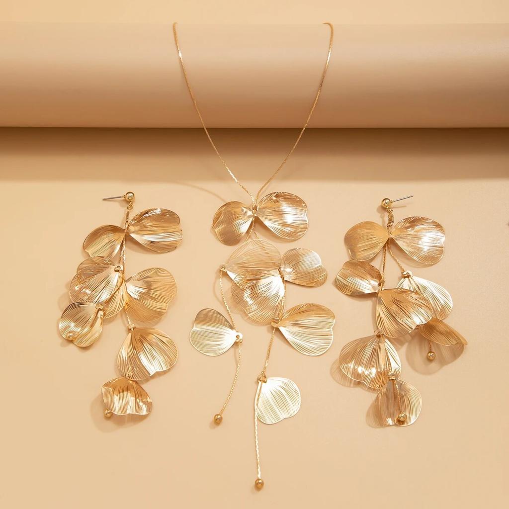 Aesthetic Elegant Ginkgo Leaf Pendant Earrings Necklace Set for Women Romantic Bridal Tassel Jewelry Set Party Neck Accessories