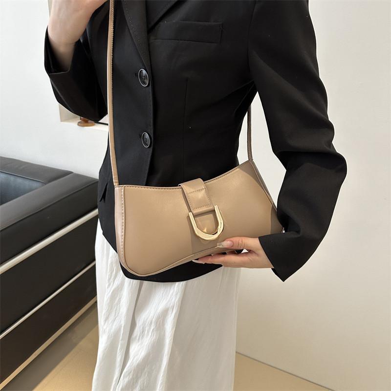 Urban Minimalist Small Handheld Pu Underarm Bag For Commuting And Casual Use
