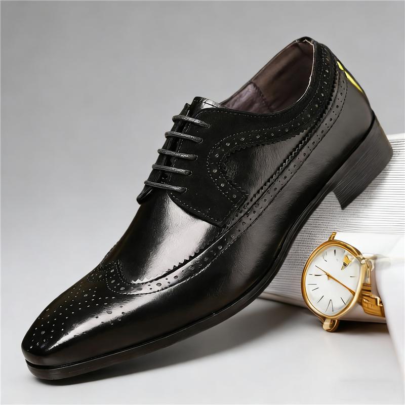 

Gentleman Lace Up Patent Leather Oxfords Brogue For Men Fashion Wedding Dress Shoes Brand Designer Male Formal Zapatos Hombre 38 чорний