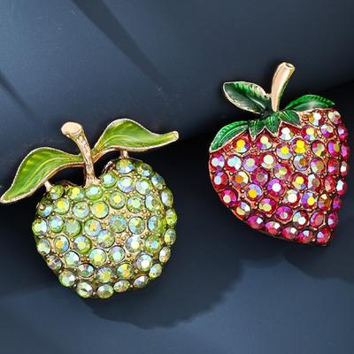 Charm Fruit Themed Metal Brooch Pin With Rhinestones Embellishment For Women Clothing And Bags Stylish Accessory Gift