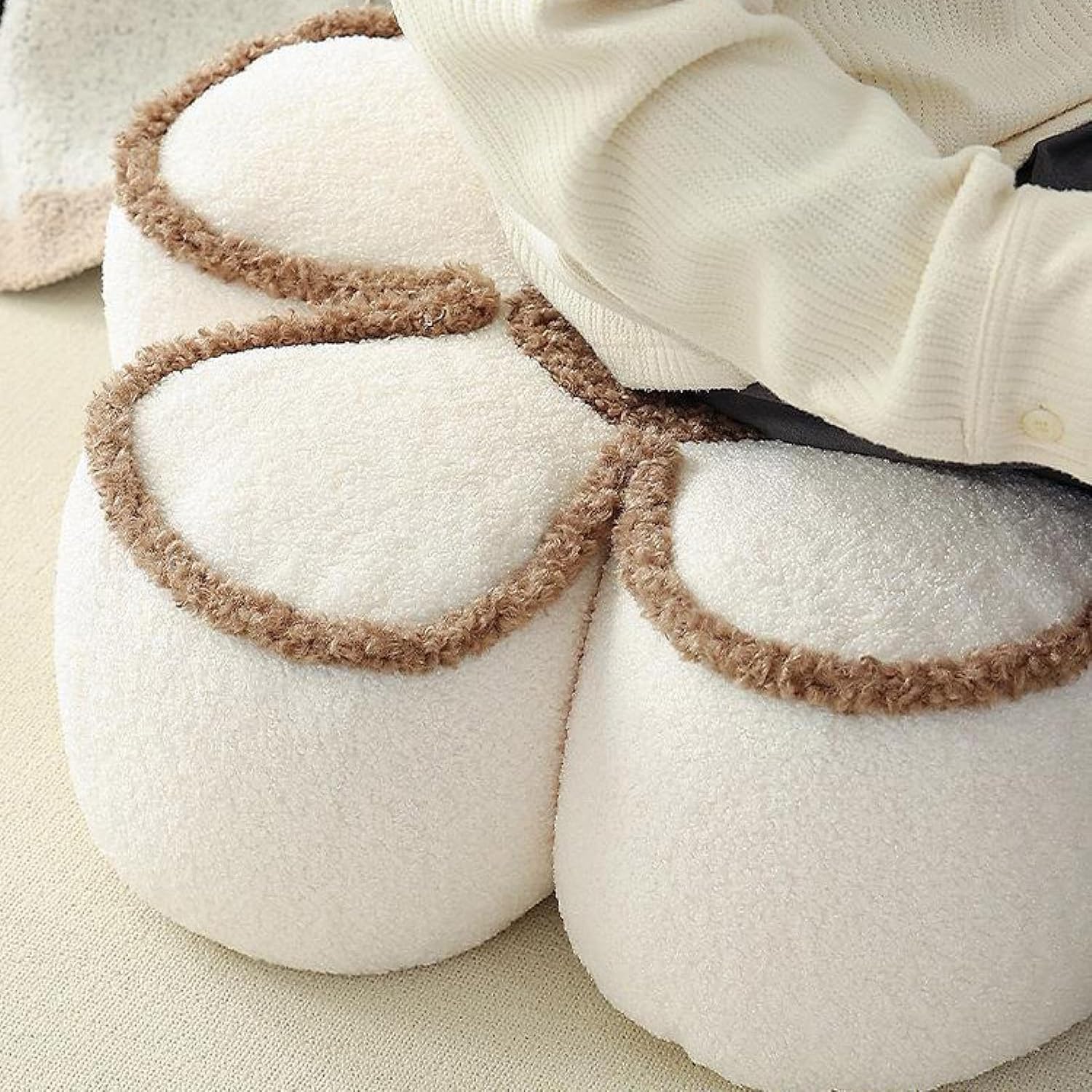 

Flower Shaped Pouf Ottoman Soft Plush Foot Stool Flower Shaped Pillow Chair Cushion Shoe Changing Stool Shaped sitting stool Home Decorative Floor