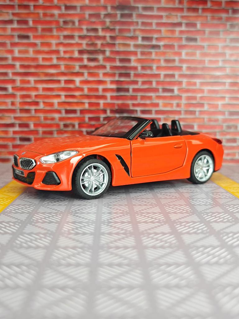 1:30 Simulations-BMW Z4 M40i Leichtmetall-Automodell Cabrio-Supersportwagen Türen können geöffnet werden hat simulierte Sound- und Lichtfunktionen