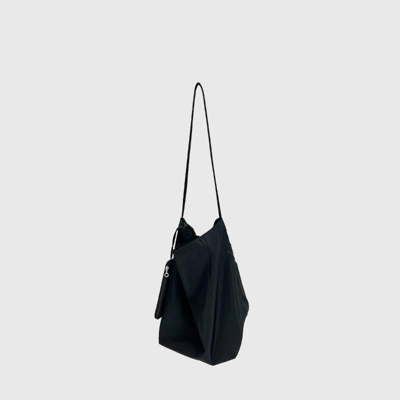 Bucket Bag with A Unique Texture, Light and Versatile for Commuting, Single-shoulder Bag, and Fashionable Tote Bag