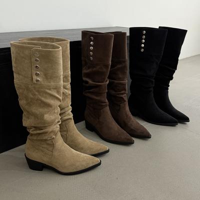 Design automne et hiver daim cuir souple bout pointu talon épais riveté bottes hautes de chevalière femme mais bottes à talon moyen mi-mollet femme