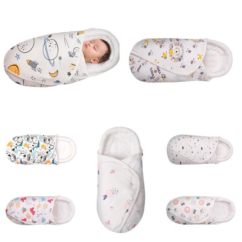 Babyschlafsack aus reiner Baumwolle mit Kopf- und Nackenschutz für Neugeborene, Dinosaurier-Print