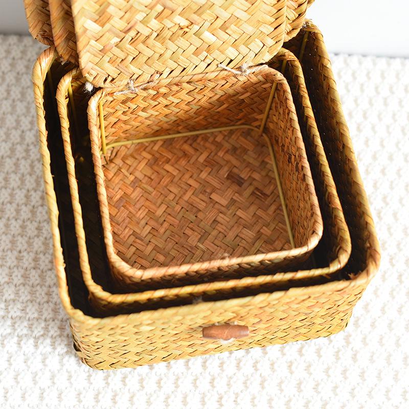 Handmade Straw Rattan Gift Basket with Lid – Woven Storage Box for Stationery & Souvenirs