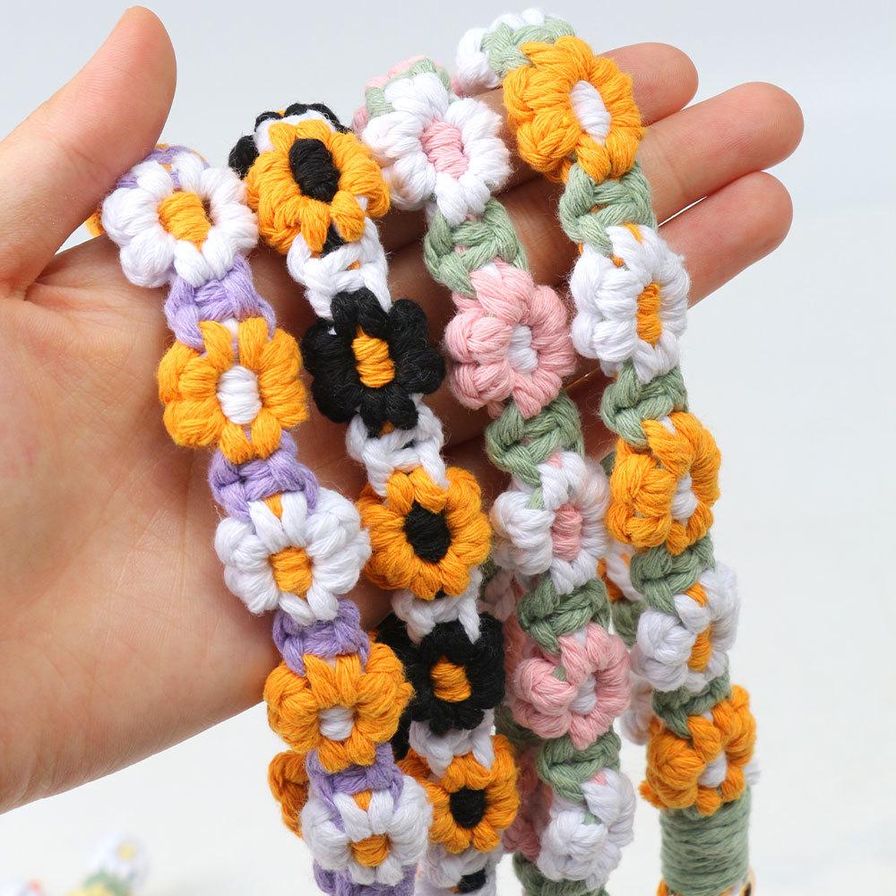 Bohemian Small Daisy Flower Keychain Hand-woven Wrist Rope European and American Bag Pendant