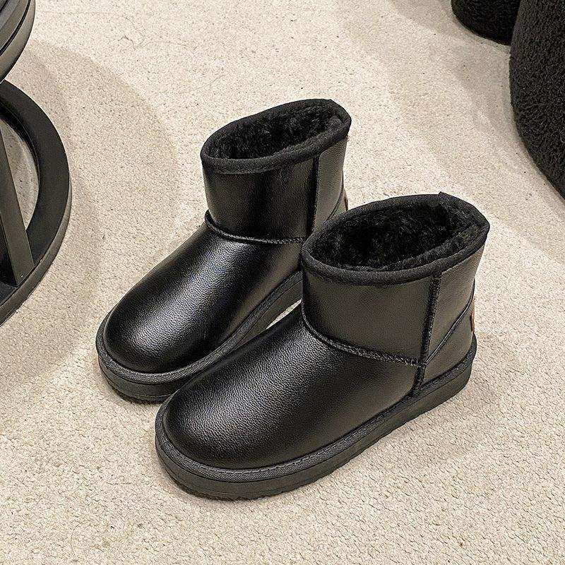 Snow boots for men and women 2025 winter new cotton shoes for women, thickened and piled fur, non-slip integrated waterproof leather surface to keep w