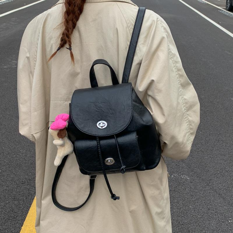 Retro Backpack Women's Fashion Leisure Niche Student Class Bag High Value Bucket Bag Travel Small Backpack