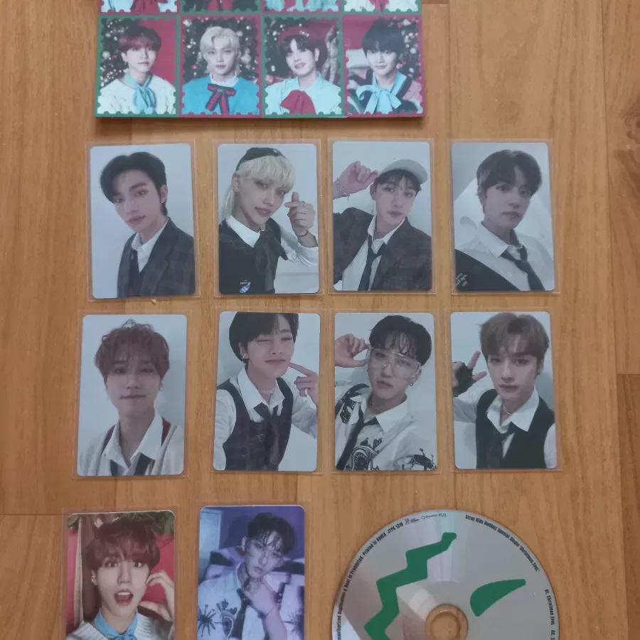 

Straykids Christmas Evil Quibble Лимитированная версия Фотокарточка Печать CD