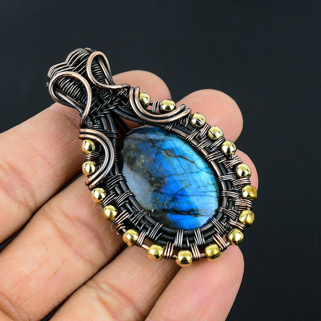 Handmade Labradorite Wire Wrapped Pendant  Natural Blue Flash Moonstone Healing Crystal Necklace Unique Copper Art Jewelry Gift for Women