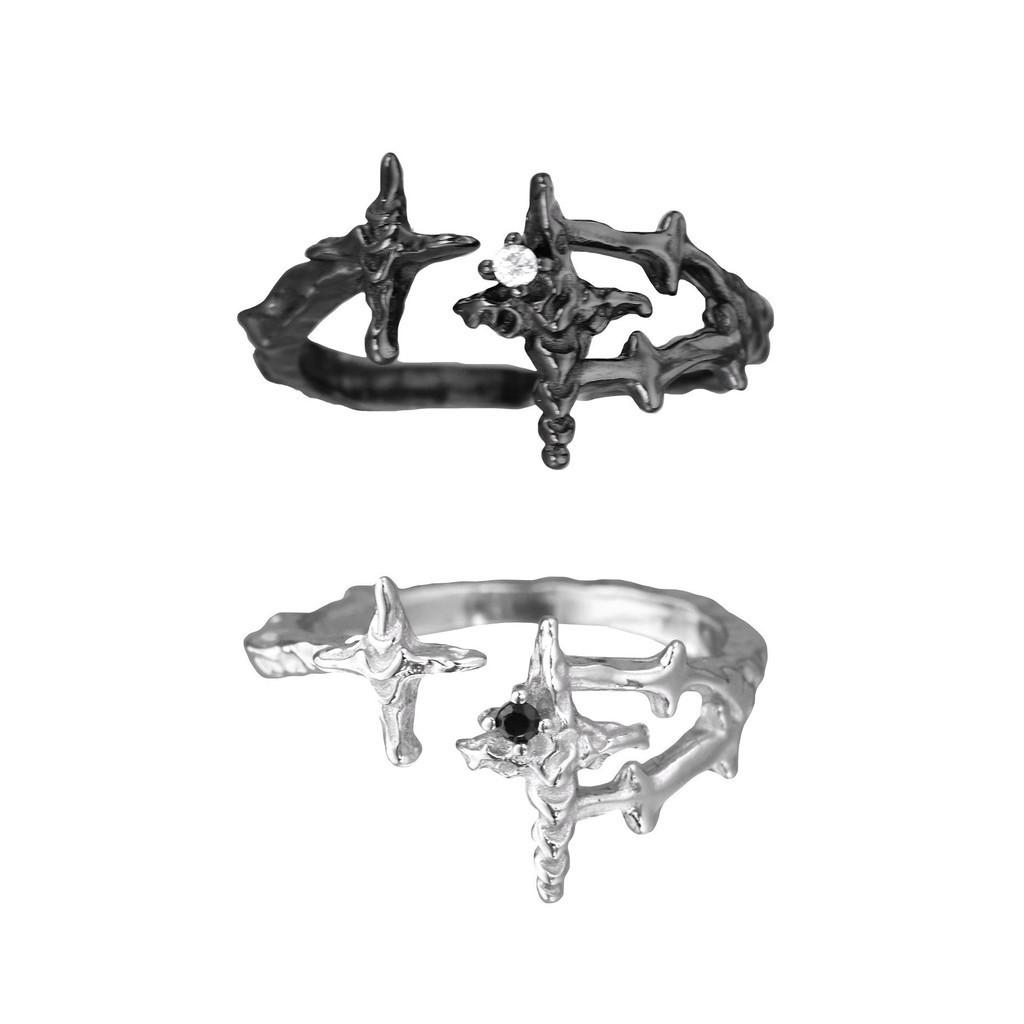 And Elegant Trendy Star Shaped Rings With Diamond Embellishments For Distinctive Style