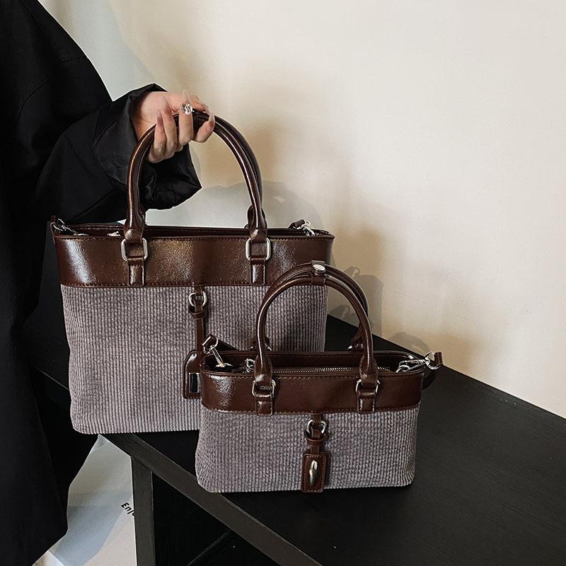 Nische Kontrastfarben Tasche Damen neue Herbst- und Winter vielseitige Umhängetasche modische tragbare Ausgehtasche kleine Tasche