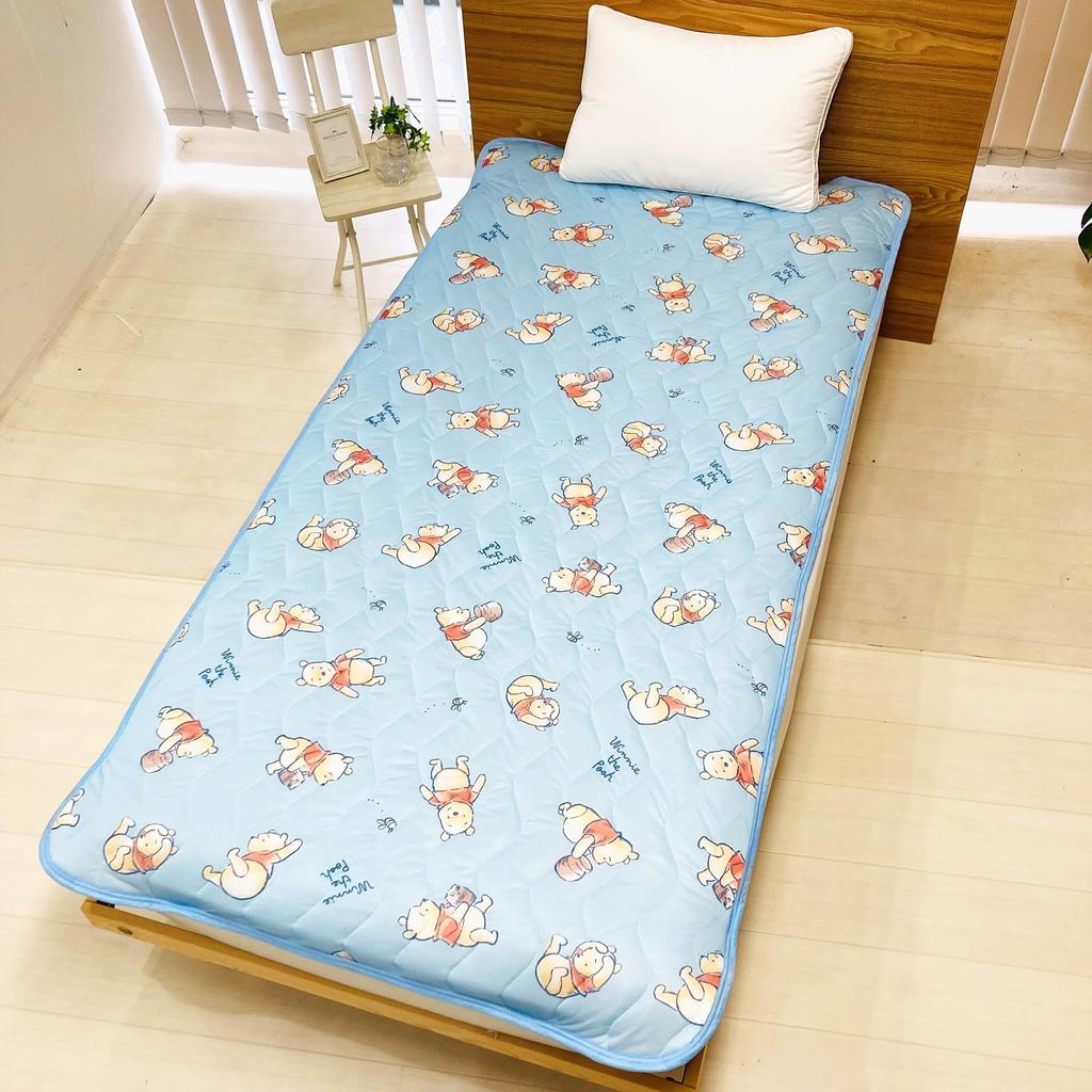 MORIPiLO Disney Cooling Mattress Single the Pooh Honey Summer Cooling Disney Morishita Pillows Pad, (Winnie Sheet), Blue, 100x200cm, Merchandise, Bed,