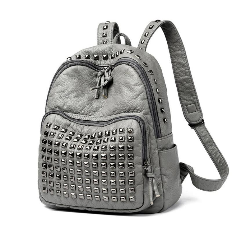 Punk Style Rivet Women'S Backpack 2025 Winter New High Quality Soft Leather Leisure Travel Large Capacity School Bags For Teenage Girls Black Mochila