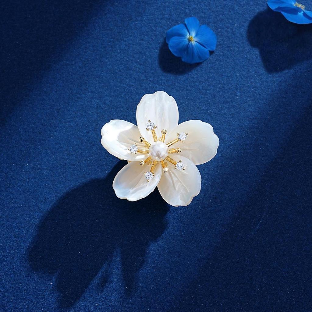 Elegant Floral Magnetic Brooch: Hidden Buckle, Natural Shell, Pearl & Micro-set Zircon Design for Women
