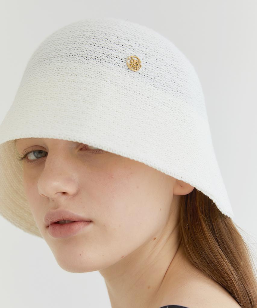 Hallen Logo Pendant Raffia Bucket Hat (C006_White)