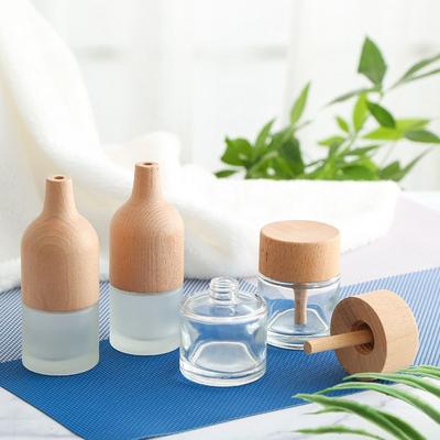 כלים ואביזרים – צנצנות ובקבוקים לקוסמטיקה