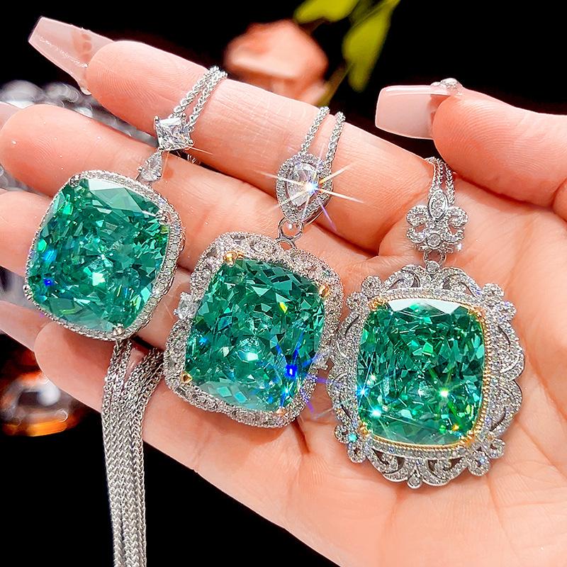 Jewelry Simulation Para Green Luxury Pendant Main Stone 20 * 23