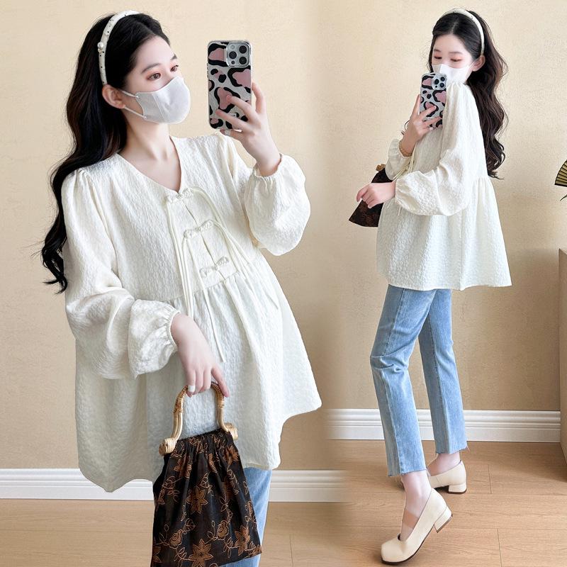 2026 Spring V-Neck Long Sleeve Maternity Top with Frog Buttons, Korean Style Large