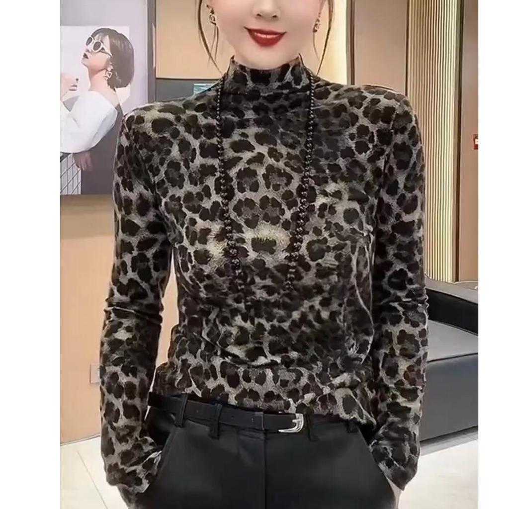 Leopard Print Tummy-Concealing Long Sleeve Top for Middle-Aged and Elderly Moms