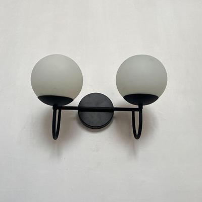 Nástěnné svítidlo 2 skleněné koule Ručně vyráběné nástěnné světlo Matná černá Sputnik Moderní středověké svítidlo Dekor